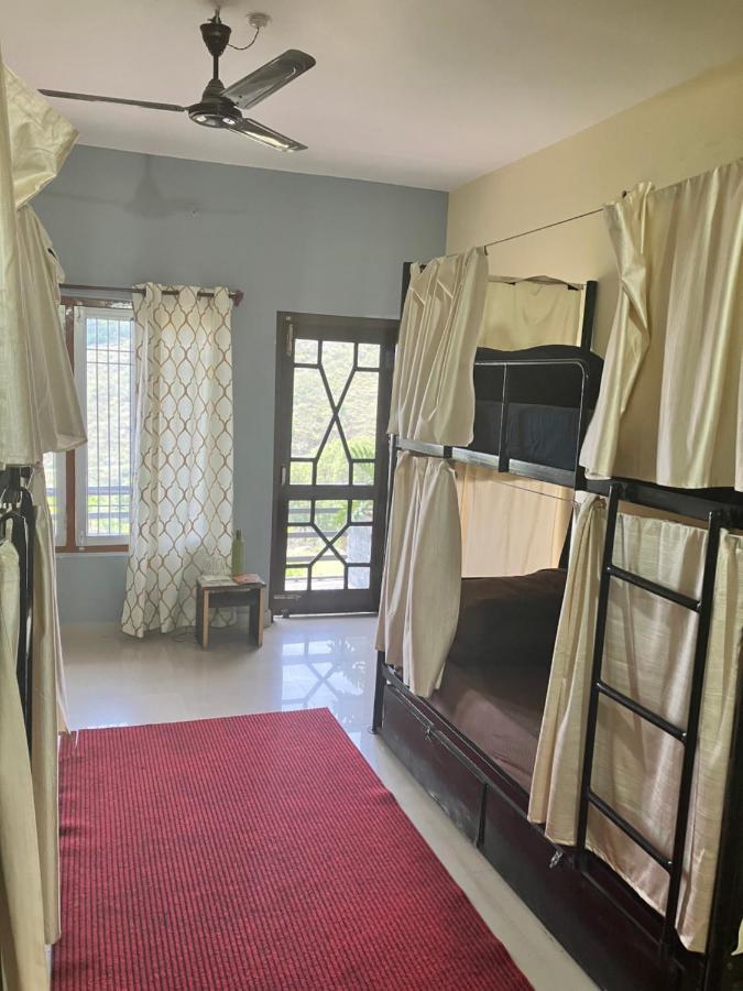 Hobo Hostel Dharamshala Bagian luar foto