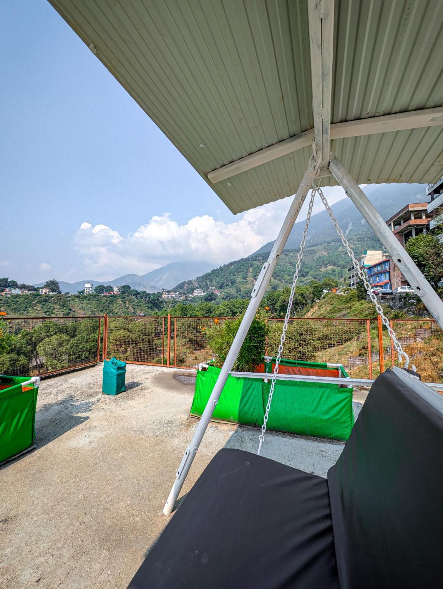 Hobo Hostel Dharamshala Bagian luar foto